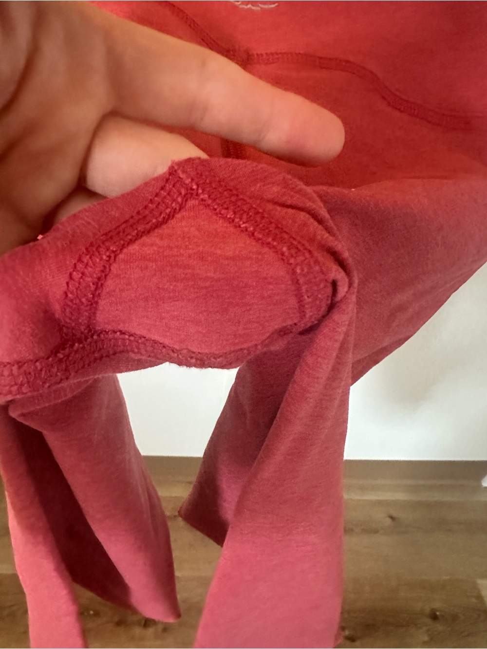 Beyond Yoga Caught in the Midi high waist leggings- RED - Picture 4 of 5